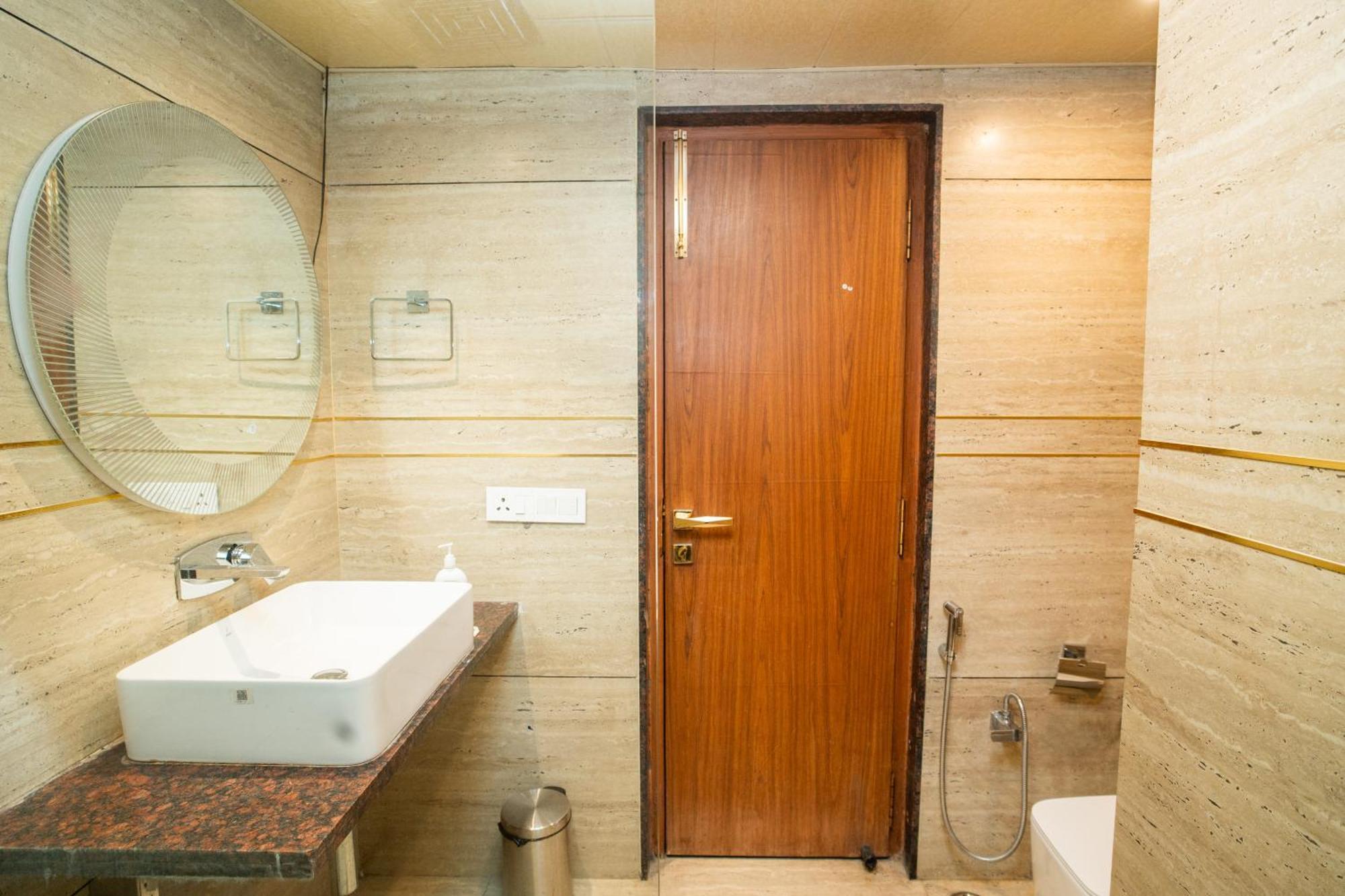 Luxury Aloha Apartments, Rishīkesh Eksteriør bilde
